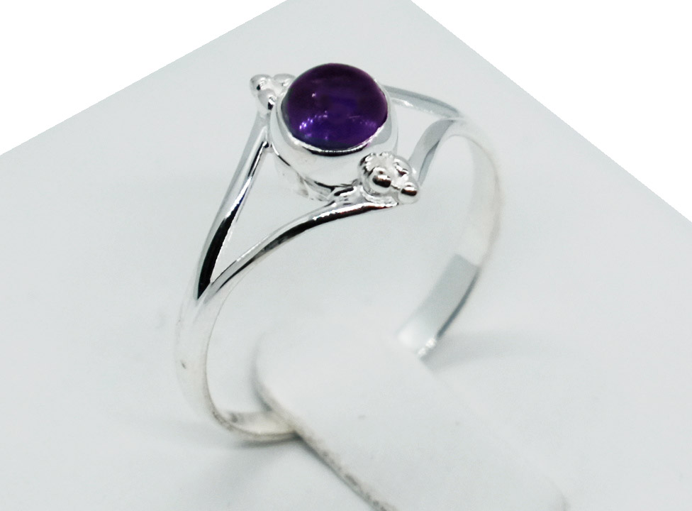 Silver Ring Round Amethyst