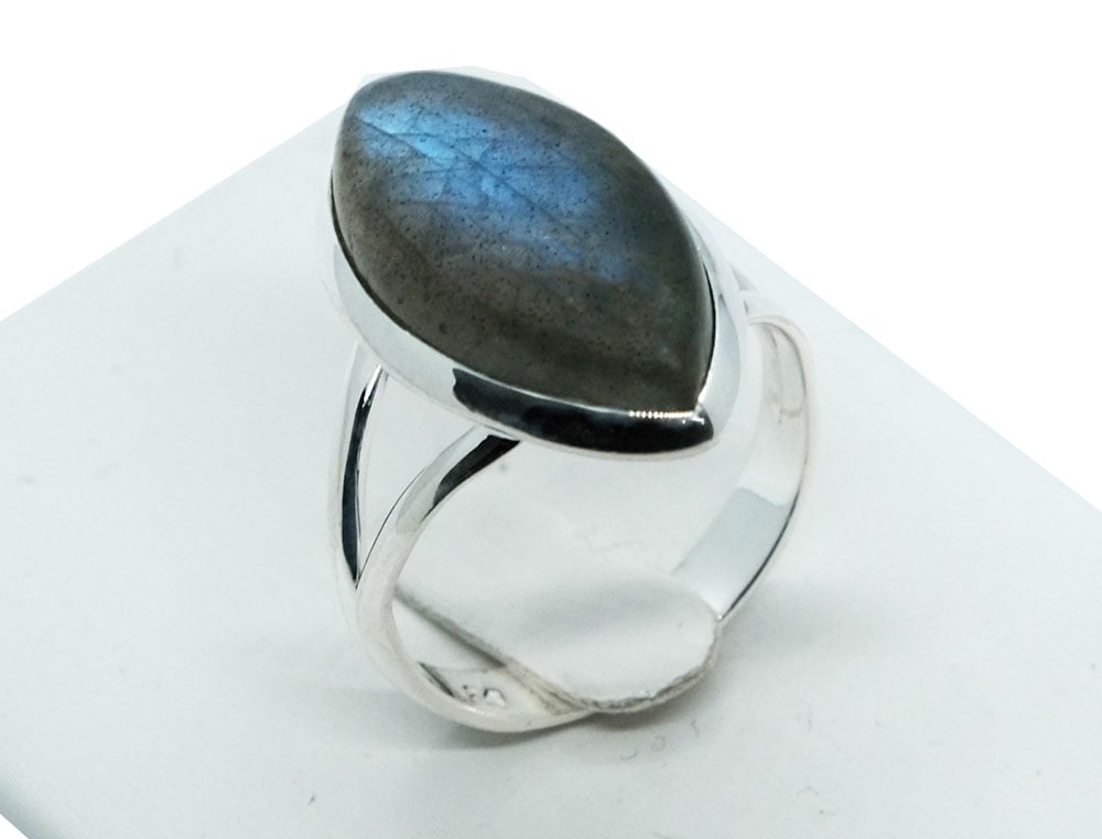 Silver Ring Marquise Labradorite
