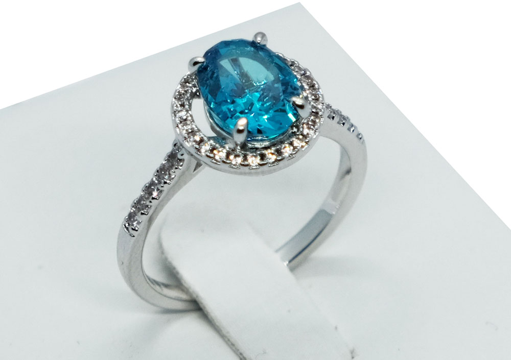 Fashion Ring With Blue Oval CZ