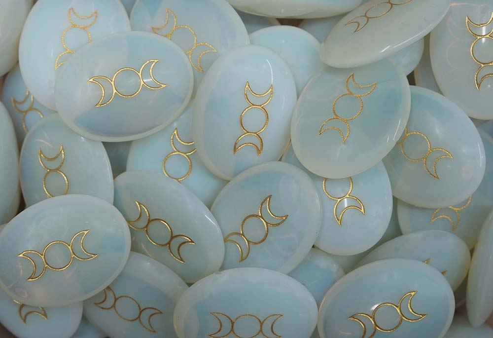 Palmstone Triplemoon Opalite 3.3X4.3cm