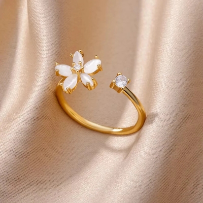 Ring Fashion Zircon Flower