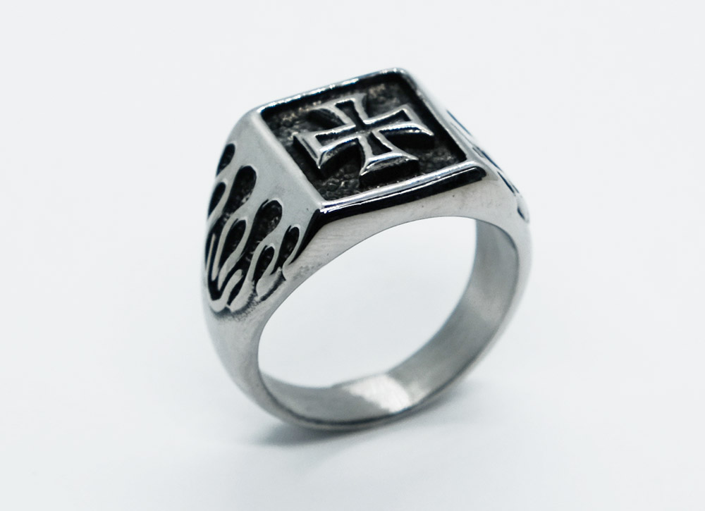 Ring Steel Templars Cross