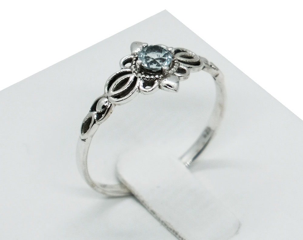 Silver Plated Ring Flower Topaz