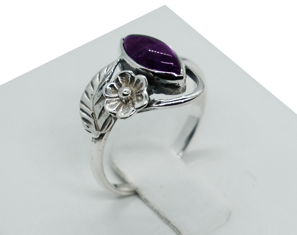 Silver Plated Ring Flower Amethyst