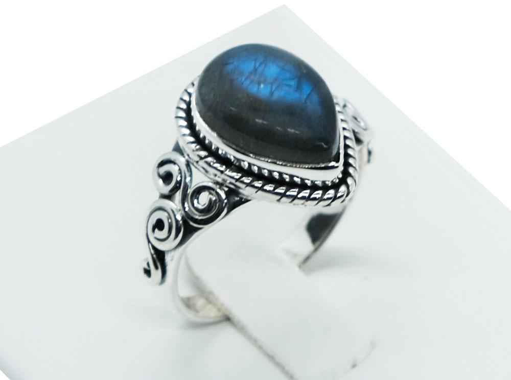 Silver Plated Ring Tear Labrado
