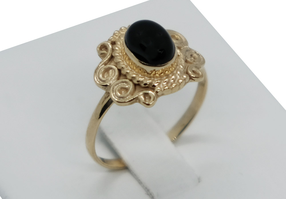 Gold PL Ring Oval Onyx